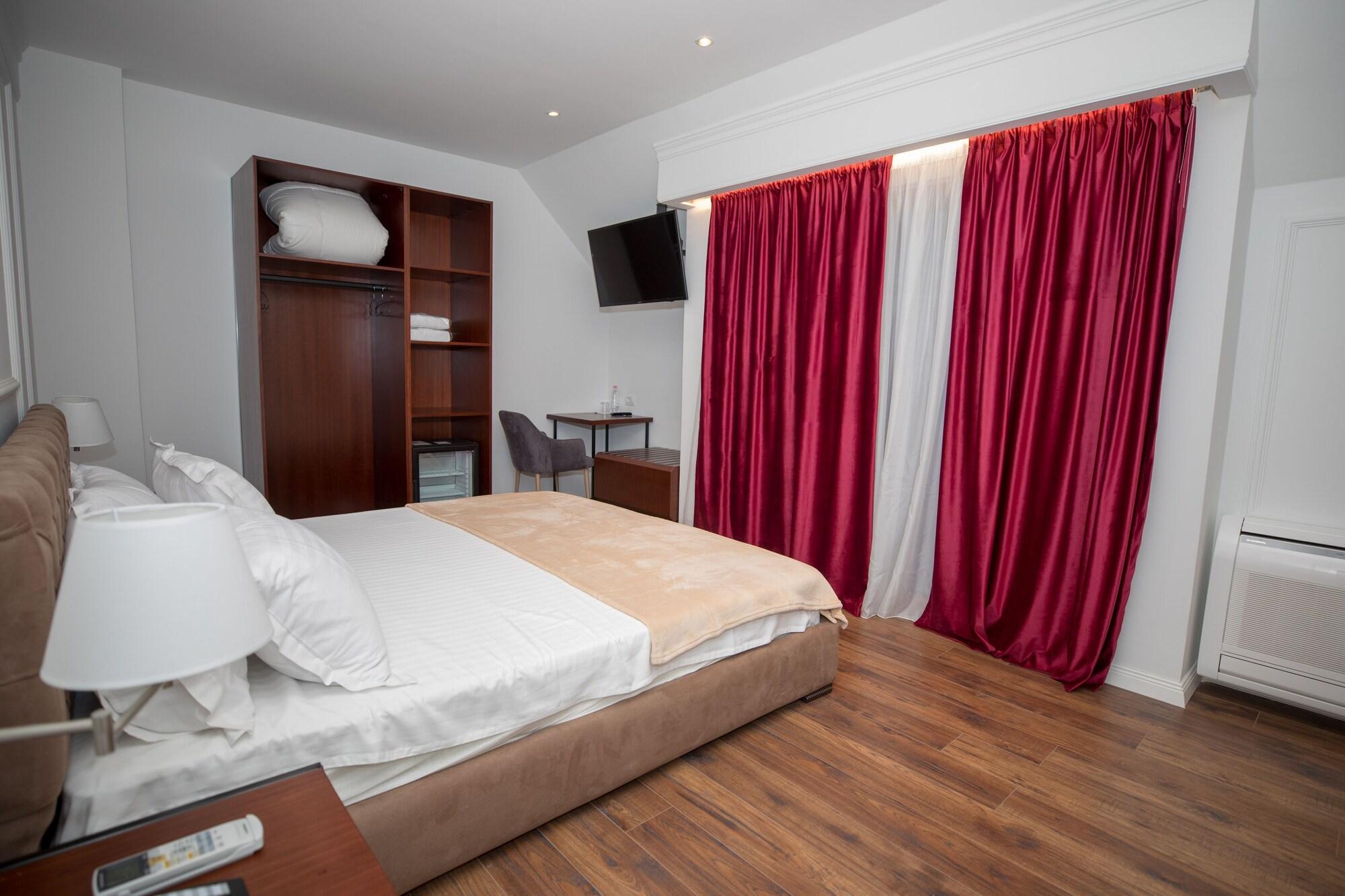 Hotel Vila Zeus Rinas Exterior photo