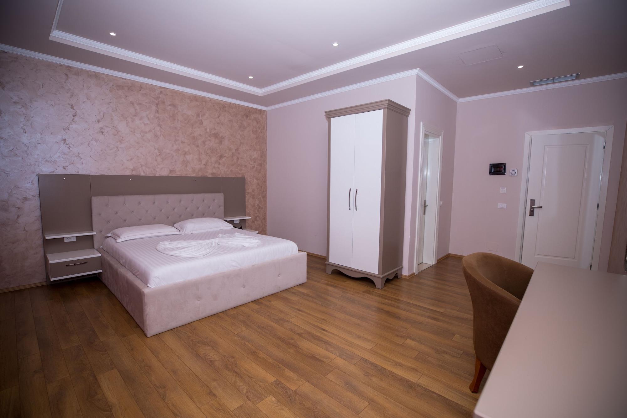 Hotel Vila Zeus Rinas Exterior photo