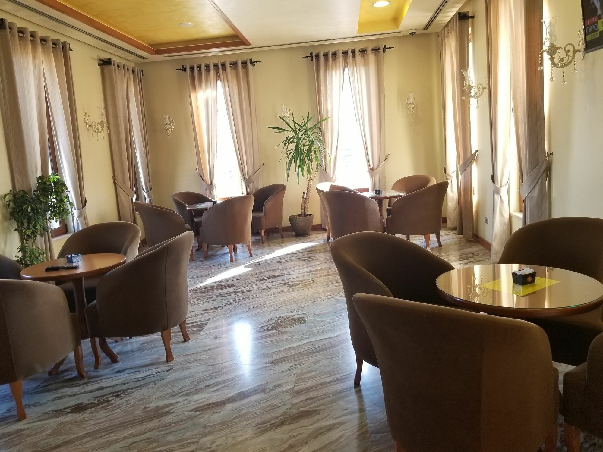 Hotel Vila Zeus Rinas Exterior photo